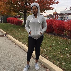 Meet your Posher, Jlo